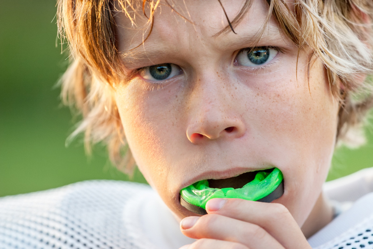 how to keep an athletic mouth guard clean