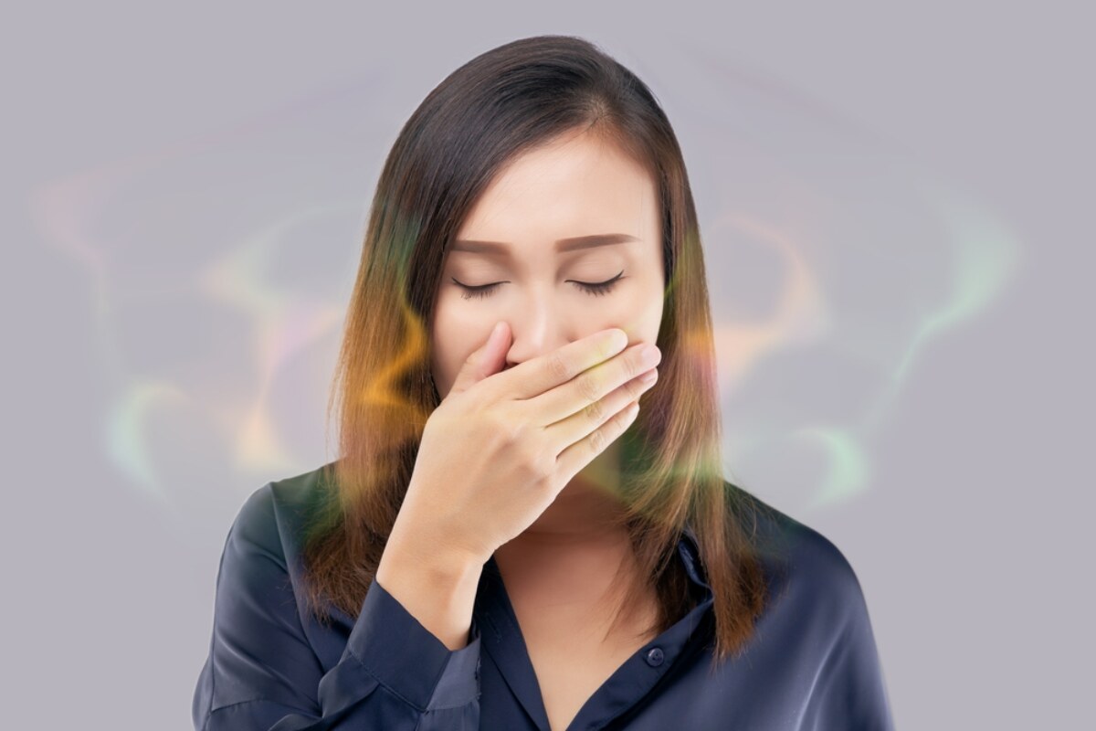 what causes bad breath and how dentists in edina can help